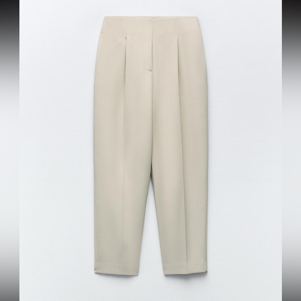 Zara High-Waisted tapered fit pants with darts